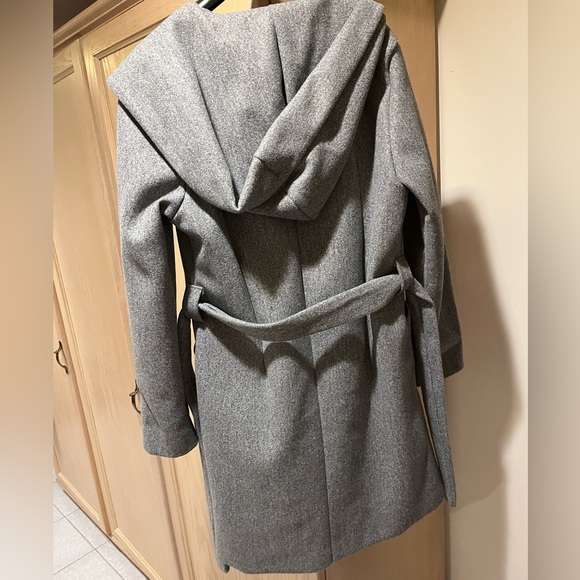 WOMEN’S COAT - Picture 3 of 3